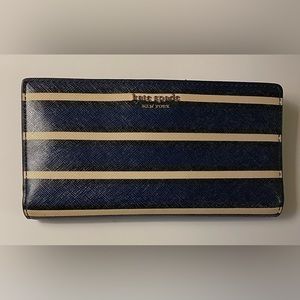 Kate Spade Bifold Wallet- Cameron York